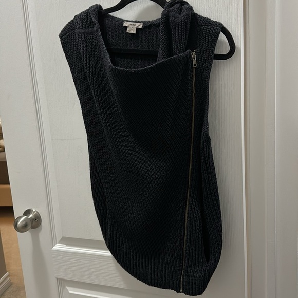 Helmut Lang Sweater Vest with hood and pockets - Picture 2 of 4
